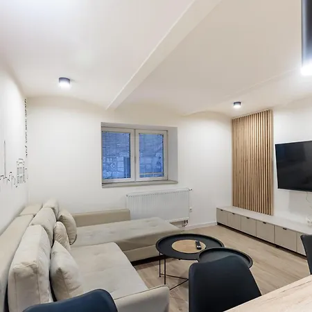 Cozy 2bdr - Perfect Location In Sarajevo