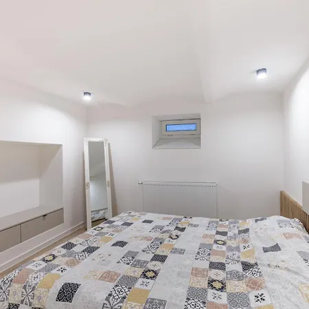 Cozy 2bdr - Perfect Location In Апартаменты Сараево