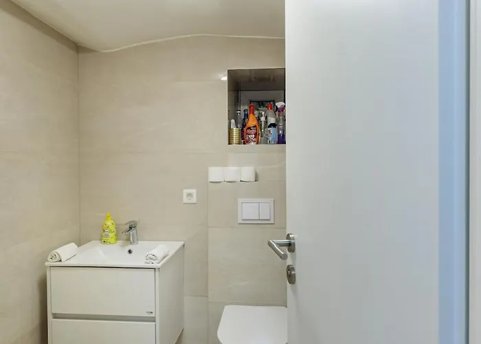 Apartmán Cozy 2bdr - Perfect Location In *